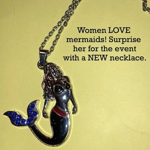 NWT MERMAID NECKLACE! Check out the gift potential !
